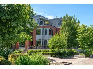 Photo #1: 404435980 Listing 