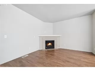 Photo #4: 405407797 Listing 