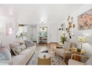 Photo #5: 406283817 Listing 