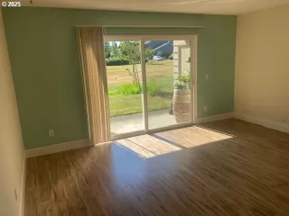 Photo #1: 406297284 Listing