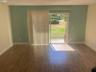 Photo #2: 406297284 Listing