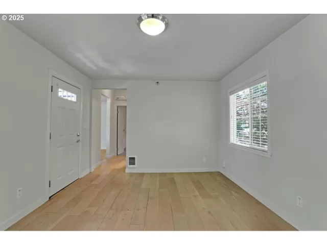 MLS: 406999198 Condo For Sale