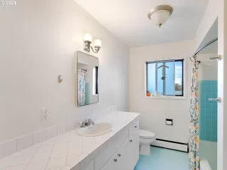 Photo #3: 407200124 Listing 