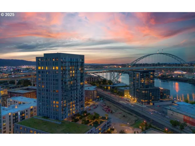 MLS: 407467458 Condo For Sale