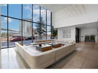 Photo #2: 407467458 Listing