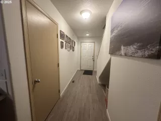 Photo #6: 408064436 Listing 