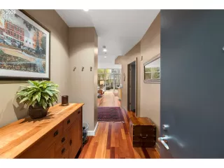 Photo #1: 408543933 Listing 