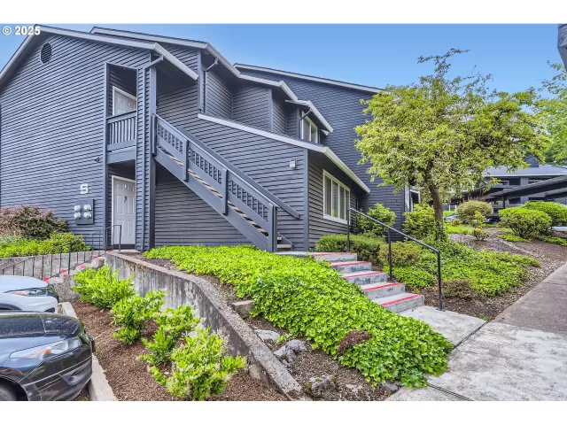 MLS: 408683745 Condo For Sale