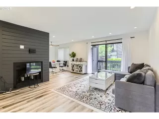 Photo #2: 408683745 Listing