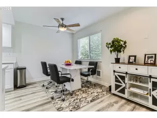 Photo #3: 408683745 Listing