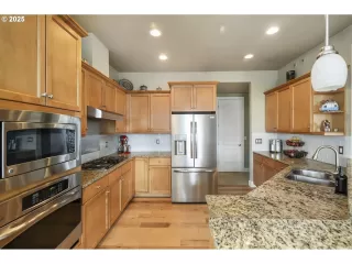 Photo #2: 408719717 Listing