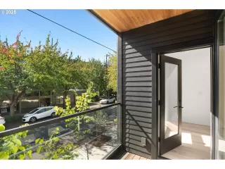 Photo #5: 408886256 Listing 