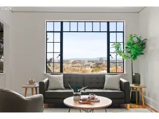 Photo #4: 409435980 Listing 