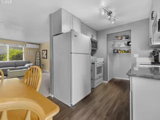 Photo #1: 409540016 Listing 