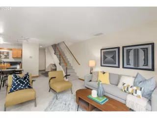 Photo #3: 409716314 Listing