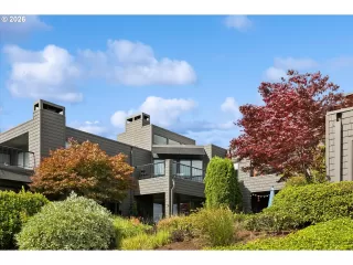 Photo #2: 409955946 Listing 