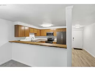 Photo #5: 410001772 Listing 