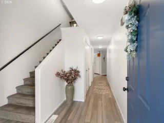 Photo #3: 410475933 Listing 