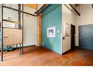 Photo #3: 410903625 Listing 