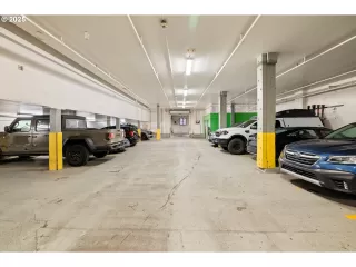 Photo #4: 410903625 Listing 