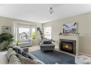 Photo #4: 411122273 Listing 