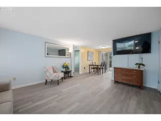 Photo #2: 411246700 Listing 