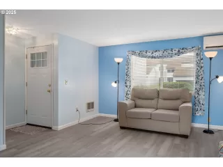 Photo #5: 411246700 Listing 