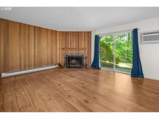Photo #1: 411590079 Listing 