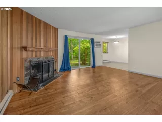 Photo #2: 411590079 Listing 
