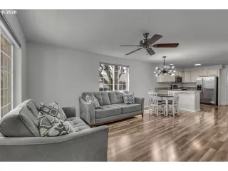 Photo #6: 411686697 Listing 