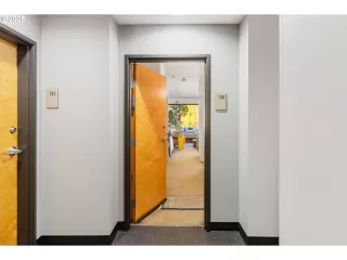 Photo #2: 411821266 Listing 