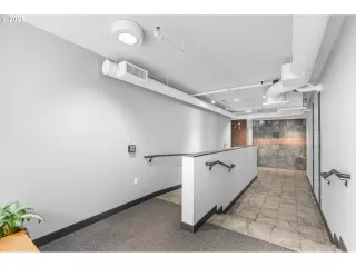 Photo #5: 411821266 Listing 