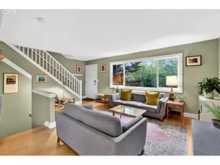 Photo #5: 411891851 Listing 