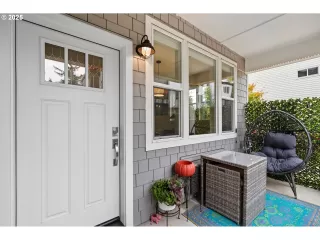 Photo #2: 412219127 Listing