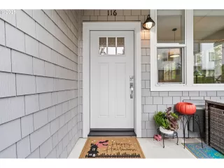 Photo #3: 412219127 Listing