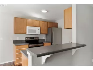 Photo #3: 412337097 Listing 