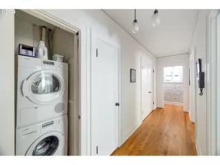 Photo #3: 412647459 Listing