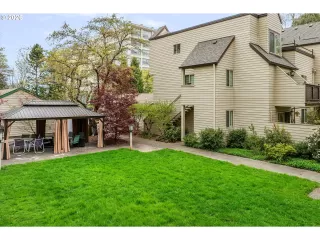 Photo #6: 412876040 Listing