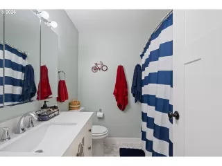 Photo #4: 413695754 Listing 