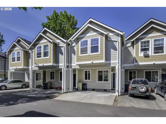 MLS: 414849563 Condo For Sale