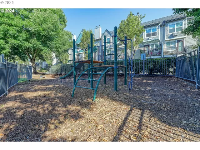 MLS: 414921294 Condo For Sale