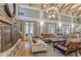 Photo #2: 414921294 Listing 