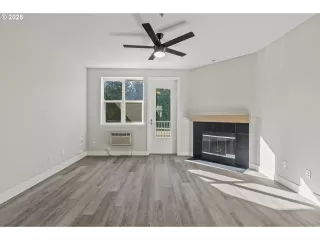 Photo #6: 414921294 Listing 