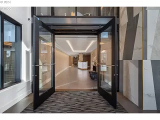 Photo #2: 415589636 Listing 