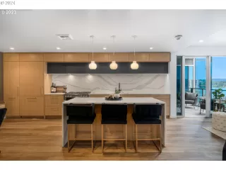 Photo #6: 415589636 Listing 