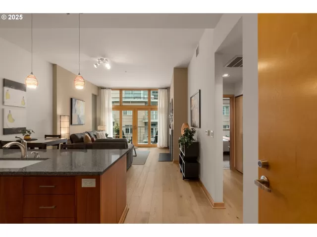 MLS: 415705026 Condo For Sale