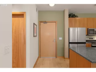 Photo #1: 415705026 Listing 