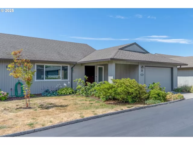 MLS: 416880522 Condo For Sale