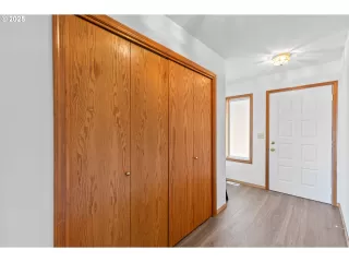 Photo #3: 416880522 Listing 