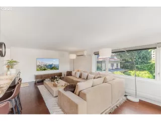 Photo #1: 417253566 Listing